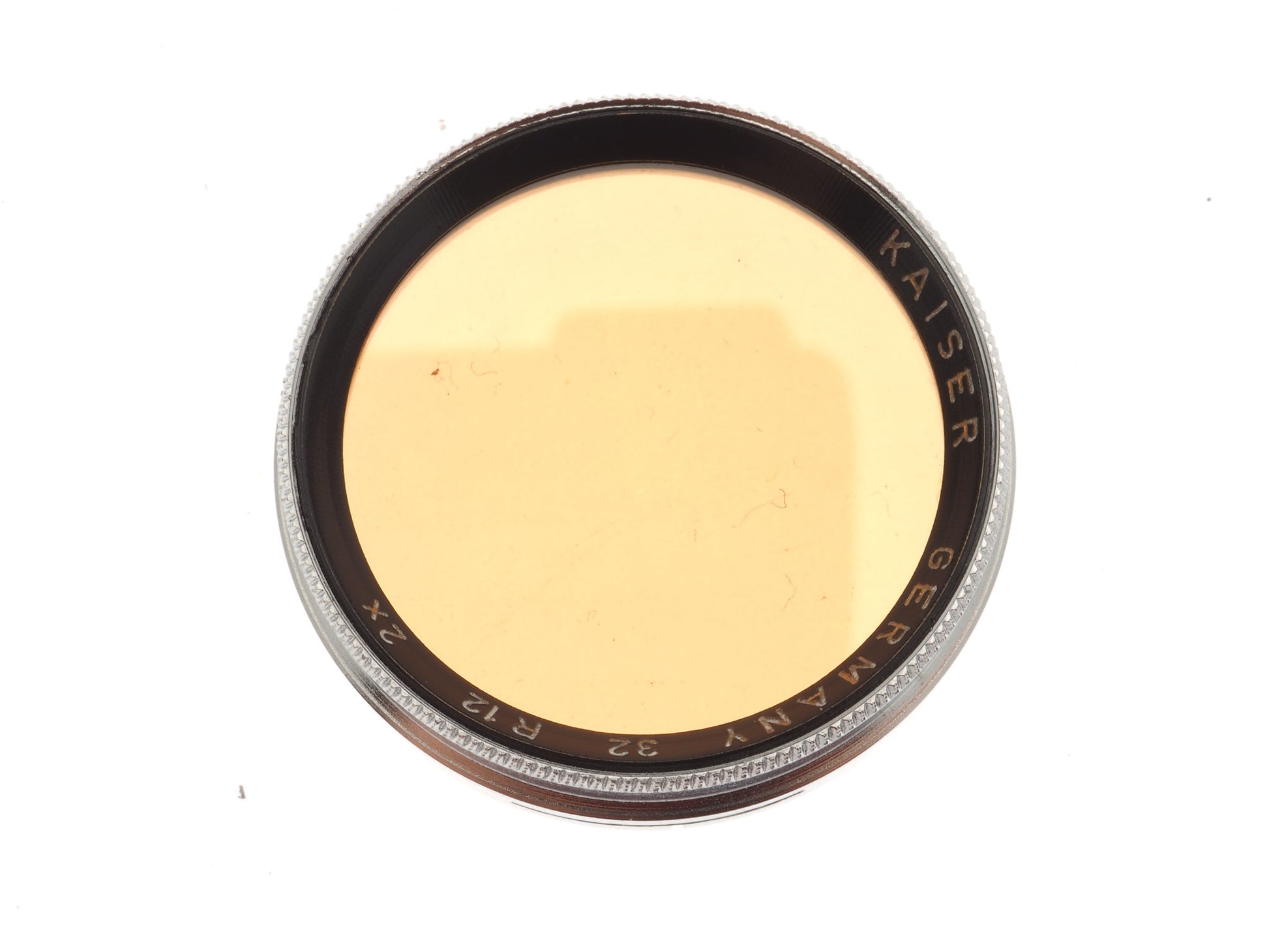 Kaiser 32mm SlipOn Color Correction Lens R12 Accessory Kamerastore