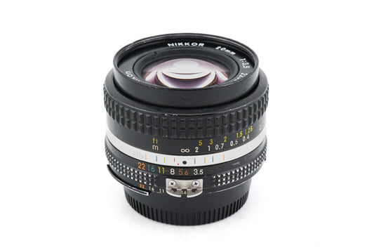 Nikon 20mm f3.5 Nikkor AI-S - Lens