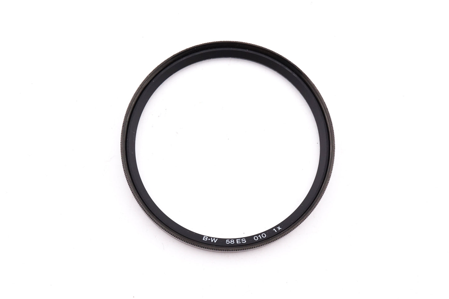B+W 52mm UV Filter 010 1X - Accessory