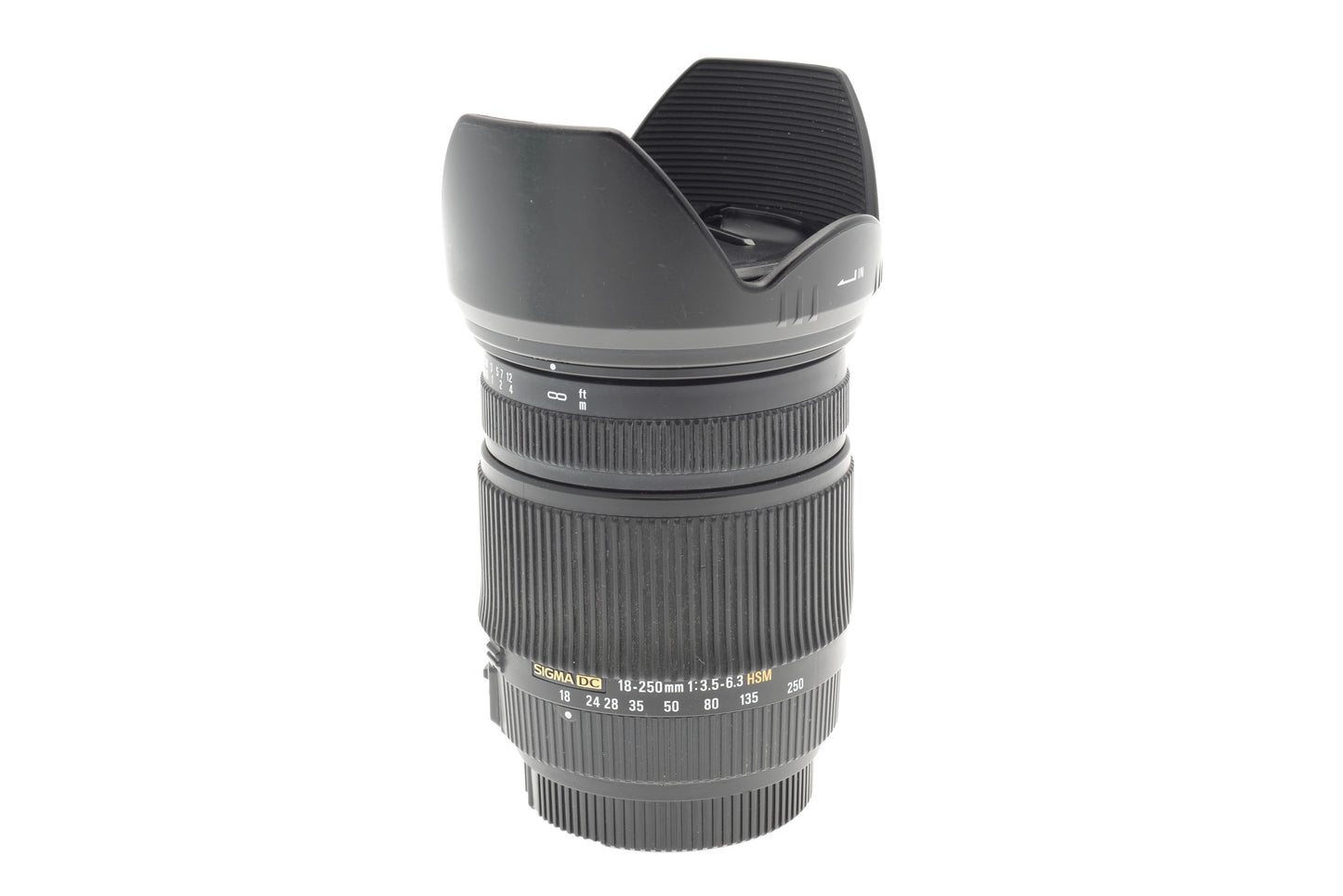 Sigma 18-200mm f3.5-6.3 DC OS HSM - Lens