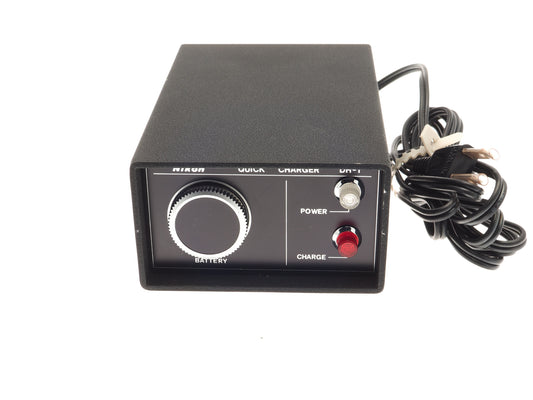 Nikon DH-1 Quick Charger - Accessory