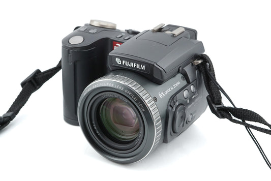 Fujifilm FinePix 6900Zoom - Camera