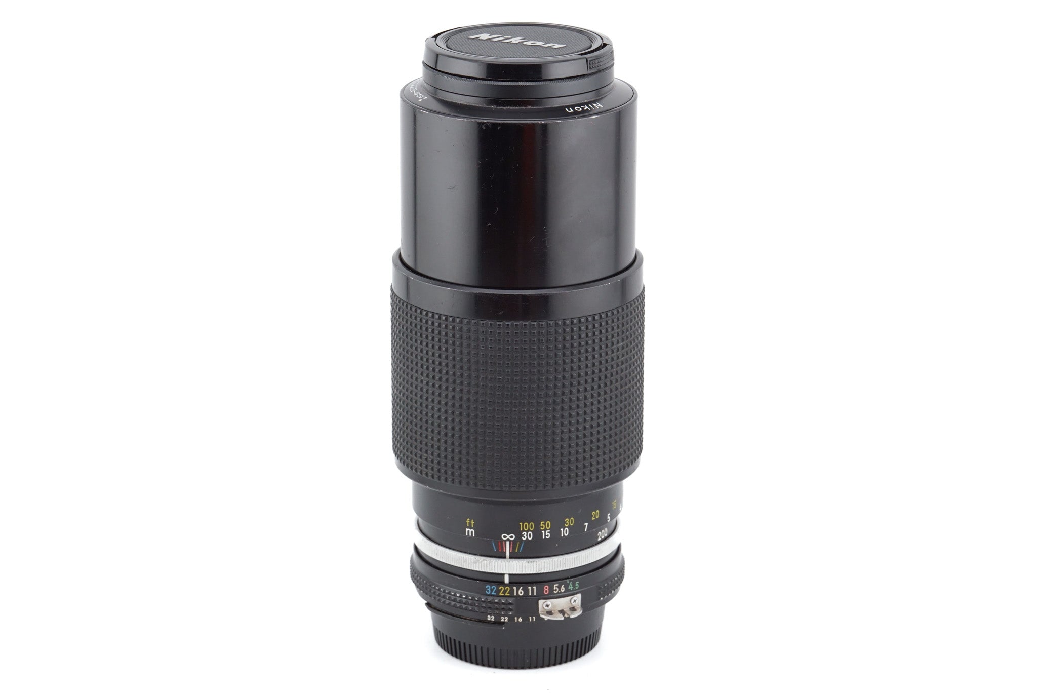 Nikon 80-200mm f4.5 Zoom-Nikkor AI - Lens