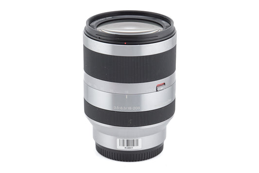 Sony 18-200mm f3.5-6.3 OSS - Lens