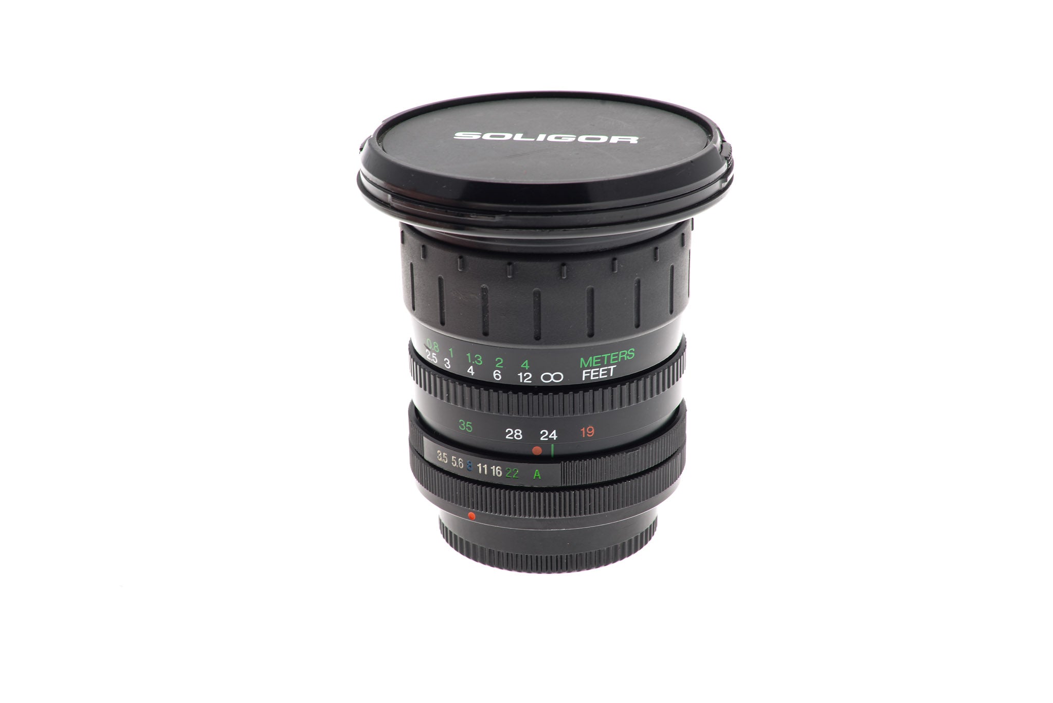 Soligor 19-35mm f3.5-4.5 AF Zoom MC - Lens