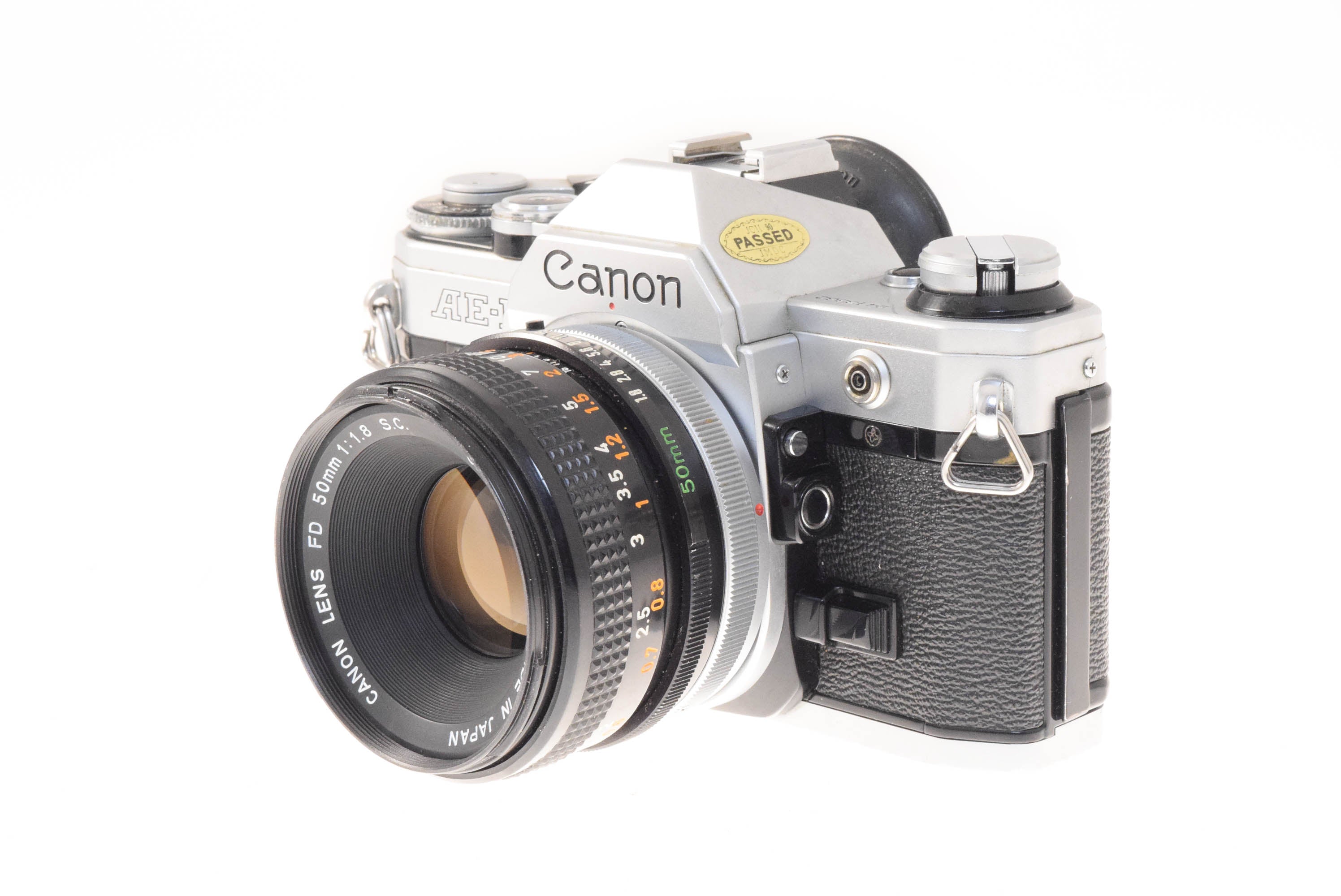 フィルムカメラ Canon AT-1 FD 50mmレンズ電池付よろしくお願いします