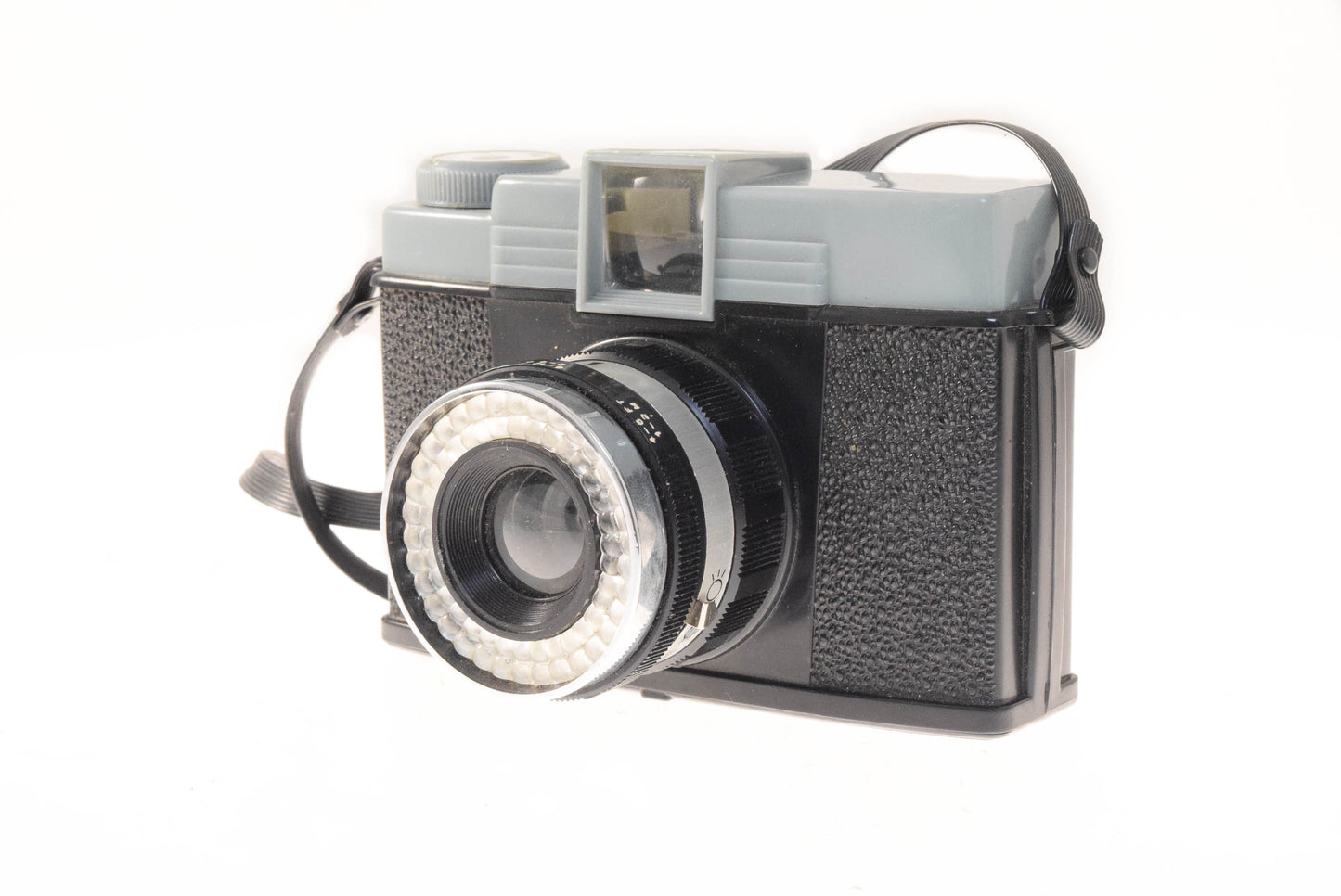 Revue (Diana F+) - Camera