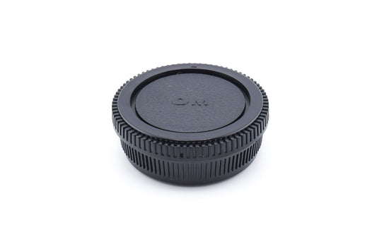 A durable black plastic cap set for protecting your camera body interiors and the back of your lens. Olympus OM mount.