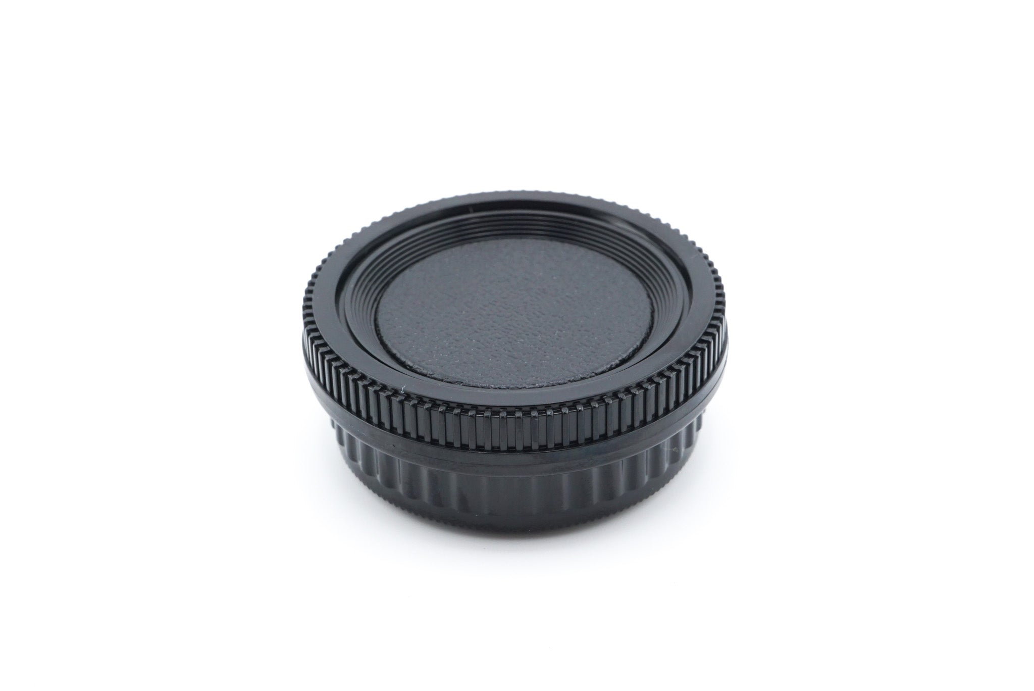 A durable black plastic cap set for protecting your camera body interiors and the back of your lens. Pentax K mount.