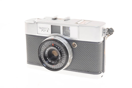 Yashica 72-E - Camera